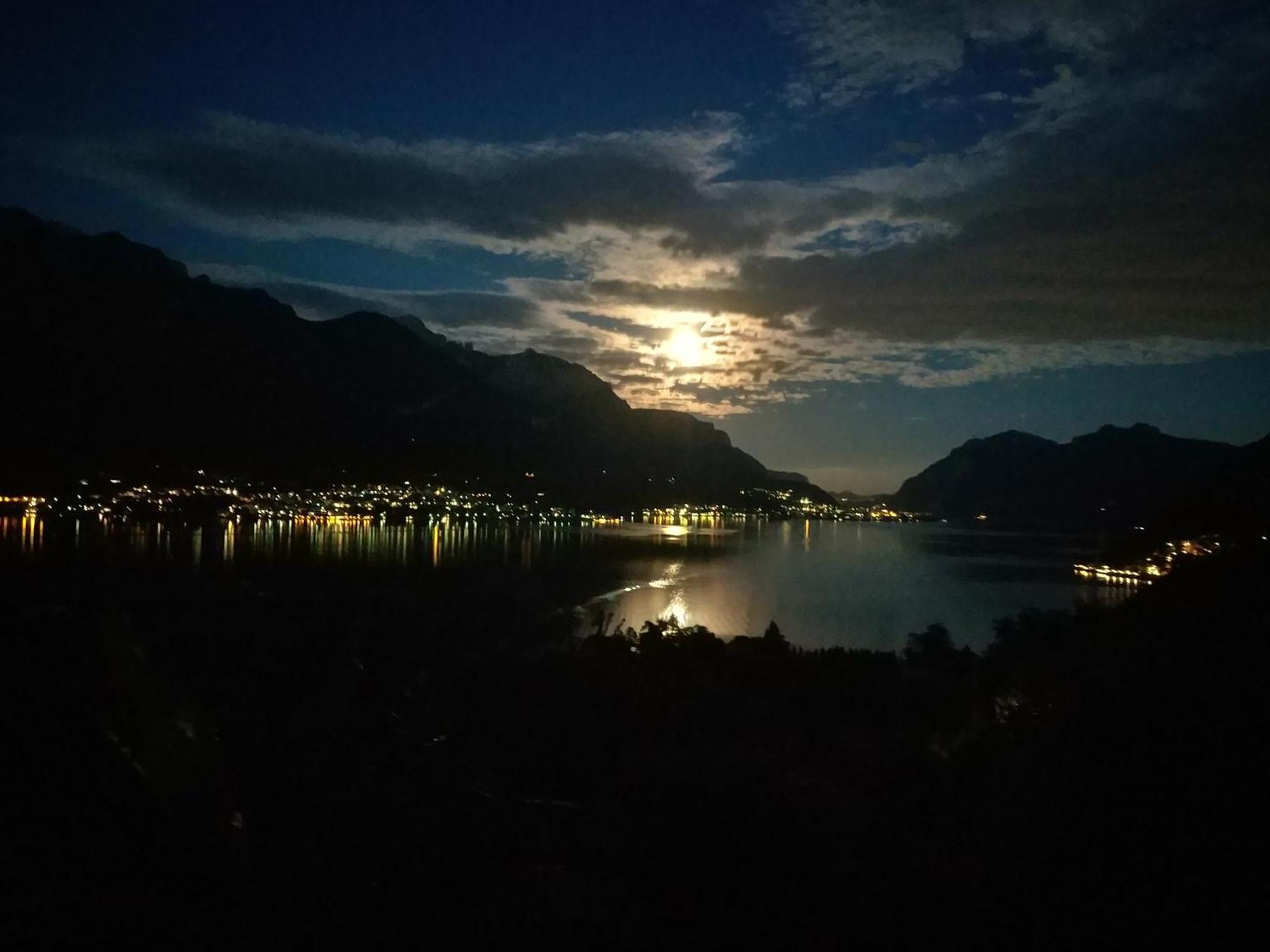 Apartment A Lago Private Beach And Parking Oliveto Lario Habitación foto