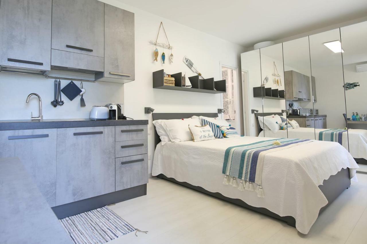 Apartment A Lago Private Beach And Parking Oliveto Lario Exterior foto