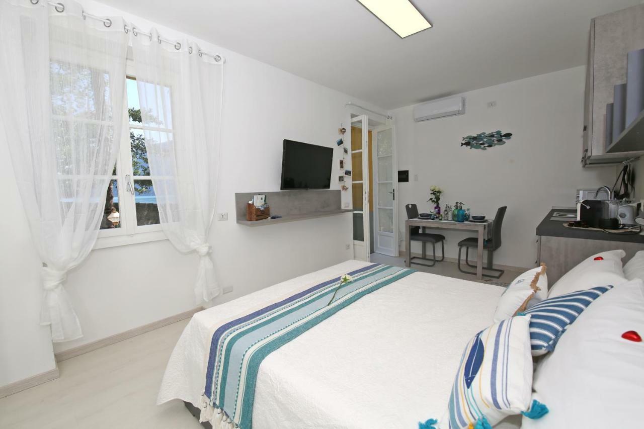 Apartment A Lago Private Beach And Parking Oliveto Lario Exterior foto